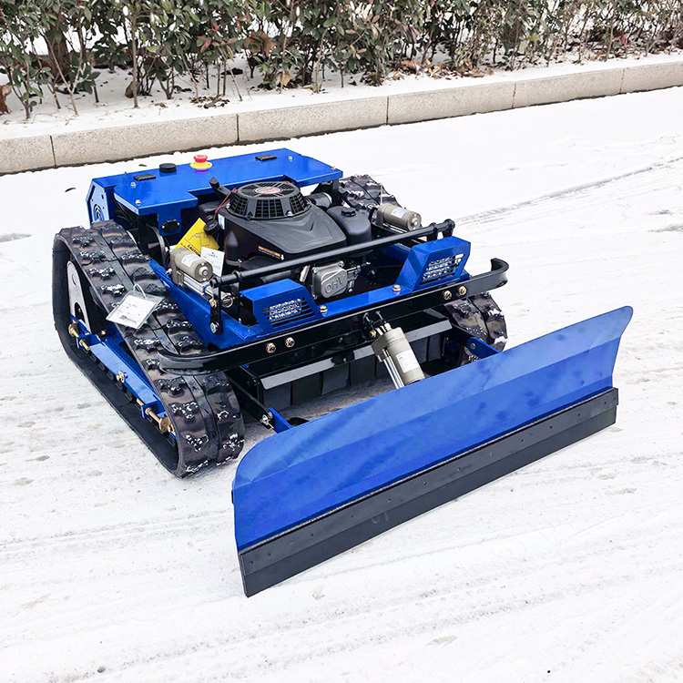 Маленькая газонокосилка