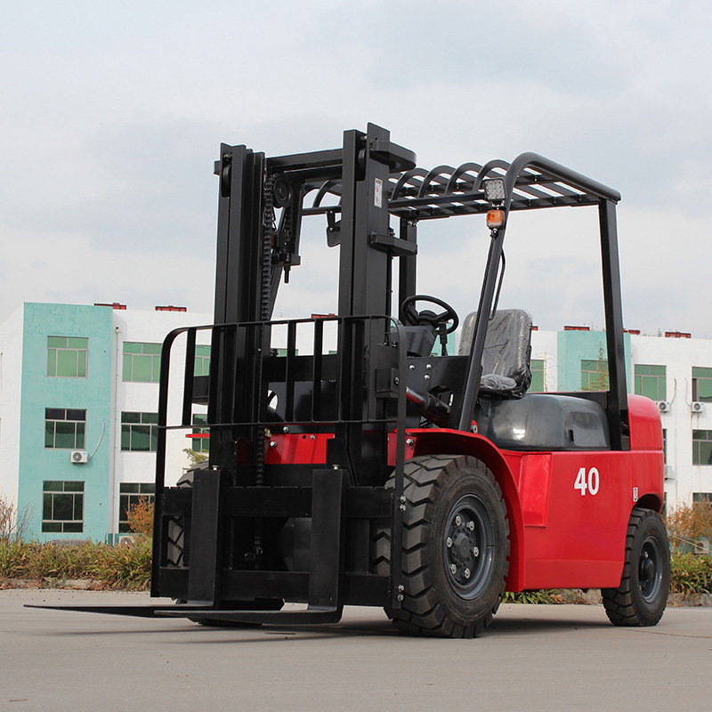 Electric reach forklift