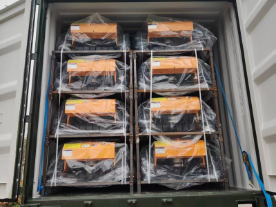 यूरोपीय विदेशी गोदामों में स्टॉक में लॉन मावर