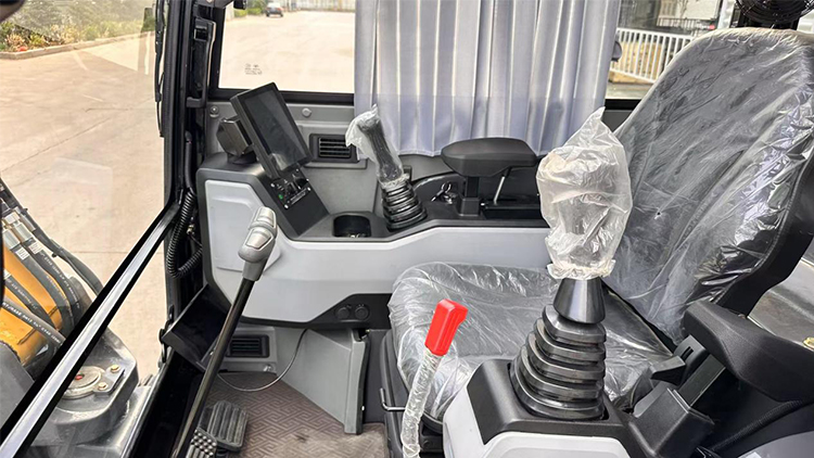 बिक्री के लिए 6 टन उत्खनन मशीन