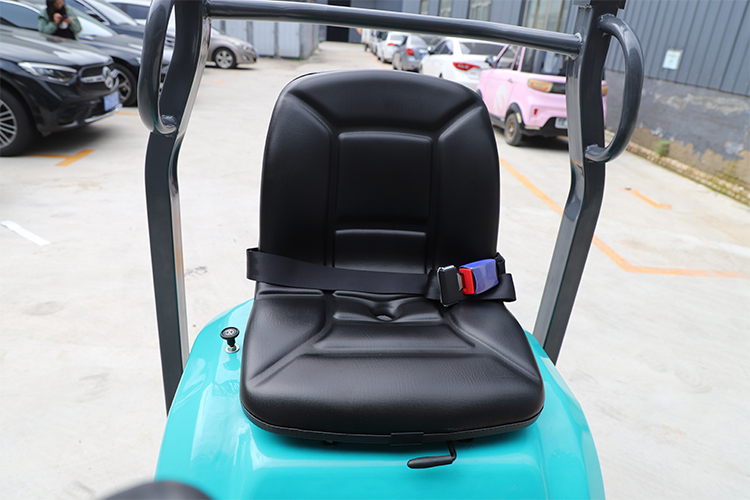 0.8 Ton Excavator 0.8 Ton Excavator