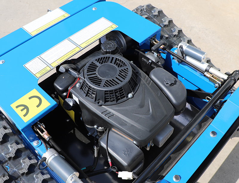 Self-Propelled Lawn Mower.jpg Self-Propelled Lawn Mower.jpg